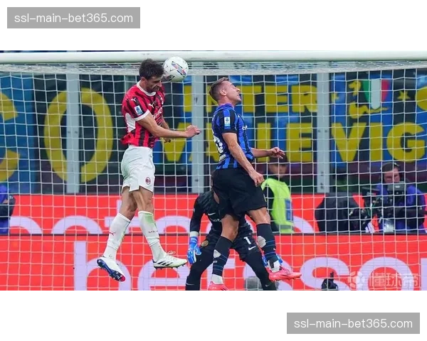 复盘米兰德比：国际米兰在无球阶段对米兰进攻发起的针对性限制。